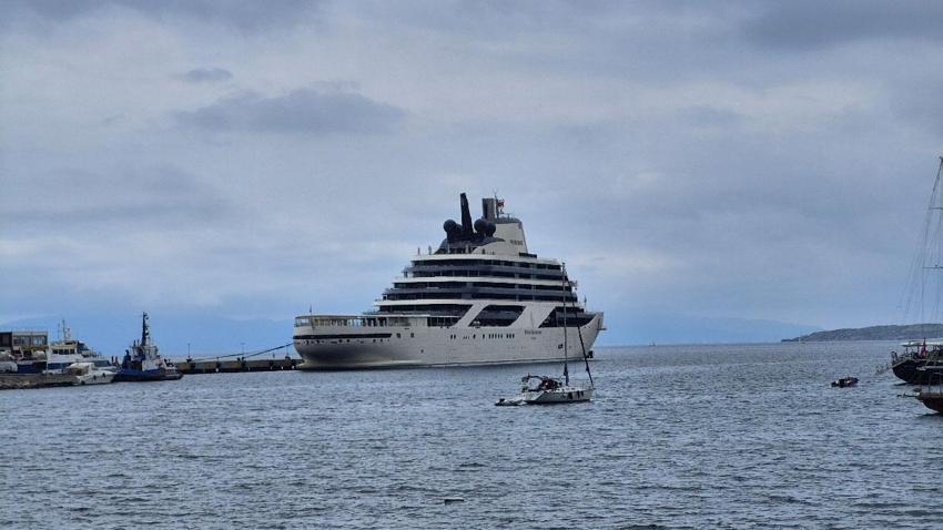 400 milyon avroluk gemi Bodrum’a demir attı