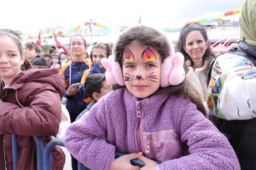 Bursa'da Osmangazi Belediyesi’nden çocuklara 3 gün sürecek bayram hediyesi