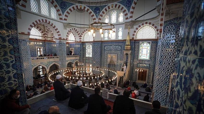 24 Nisan Cuma Hutbesi - Diyanet İşleri Başkanlığı 'Merhamet Eğitimi' başlıklı Cuma Hutbesi'ni yayınladı