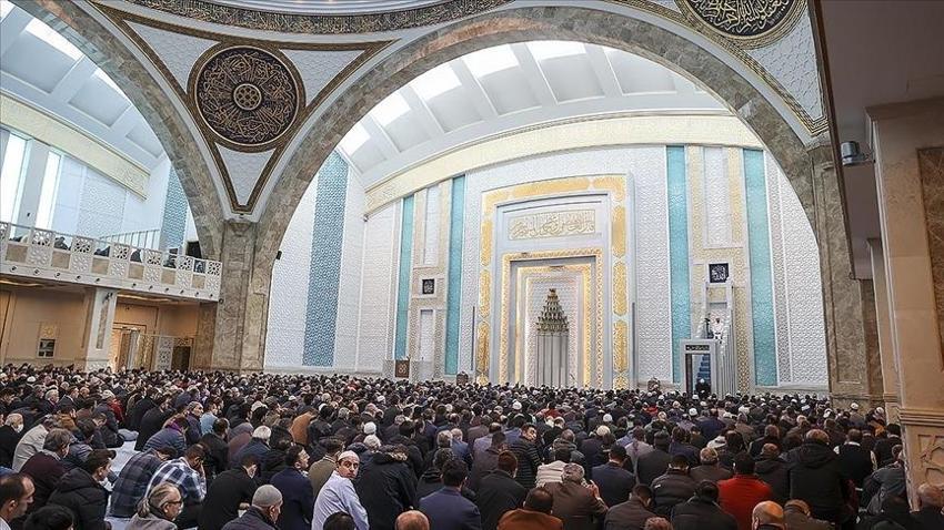 24 Nisan Cuma Hutbesi - Diyanet İşleri Başkanlığı 'Merhamet Eğitimi' başlıklı Cuma Hutbesi'ni yayınladı
