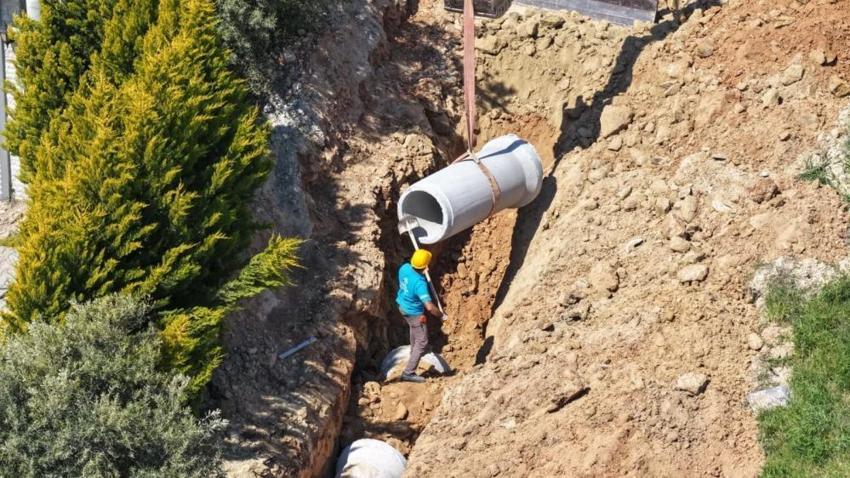 Kuşadası'nda 8 milyonluk dev yatırım hamlesi! Kanalizasyon ve yağmur suyu hattında sona yaklaşıldı