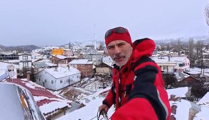 Tokat beyaza büründü, 25 yıl sonra gelen leylekler kar altında kaldı!