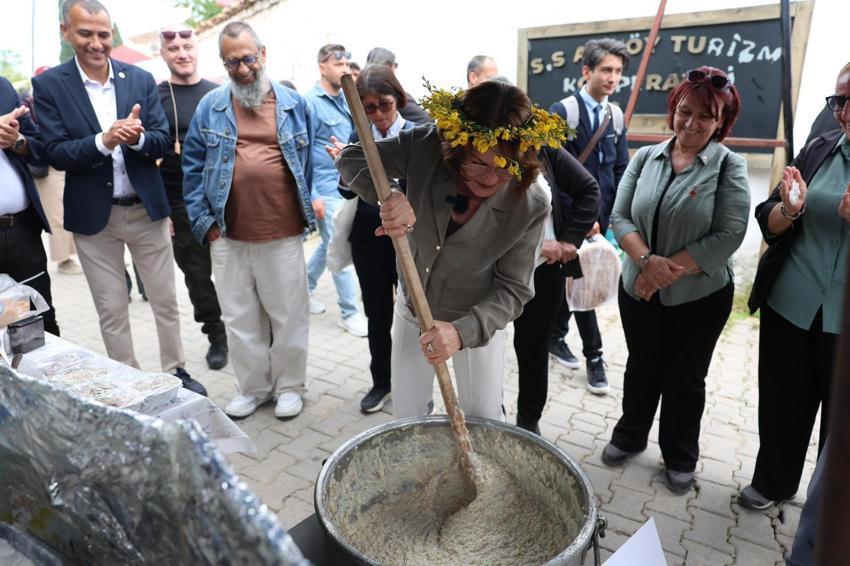 Ege'nin zengin lezzetlerini bir araya getiren 2. Didim Ege Lezzetleri Festivali başladı