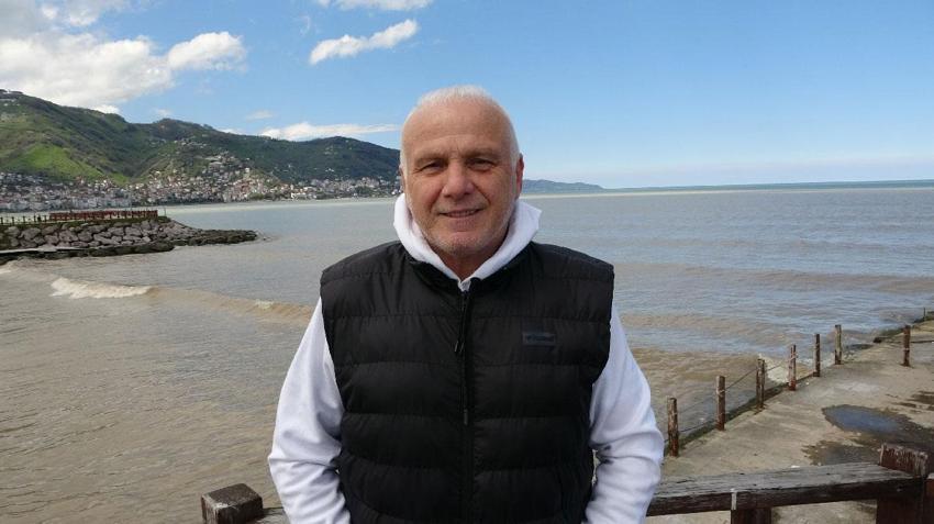 Ordu'da Karadeniz'in rengi kahverengiye döndü