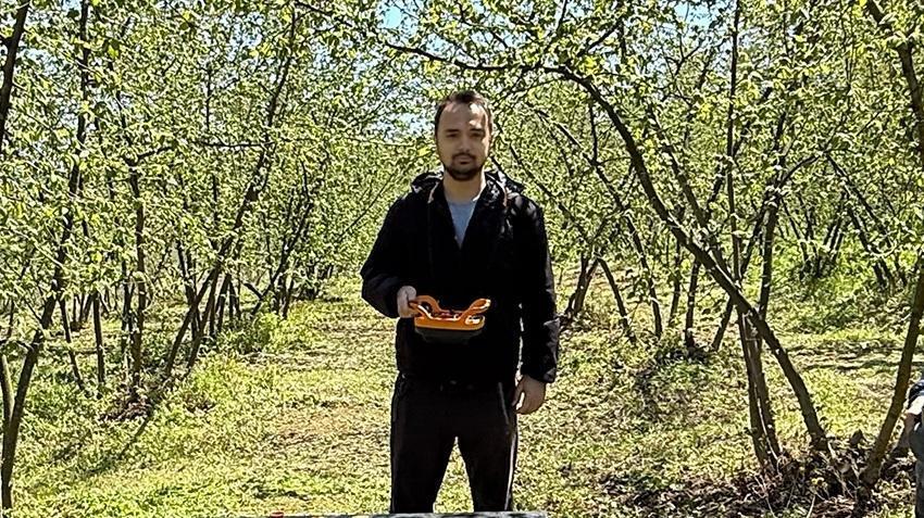 Sakarya'da internetten bulup yaptı! 4 kişinin yaptığı için 3 saatte bitiriyor