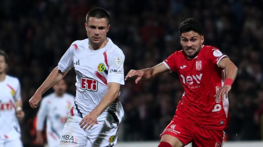 Eskişehirspor yenildi, Bora Göymen'in hatası gündem oldu