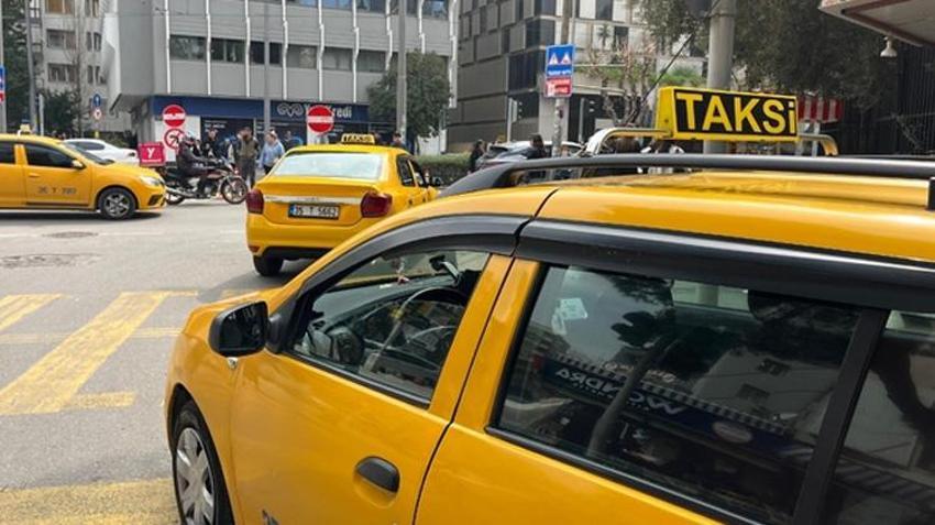 İzmir'de 100 yeni taksi plakası için geri sayım! Belediye resmen duyurdu: Şartlar belli oldu