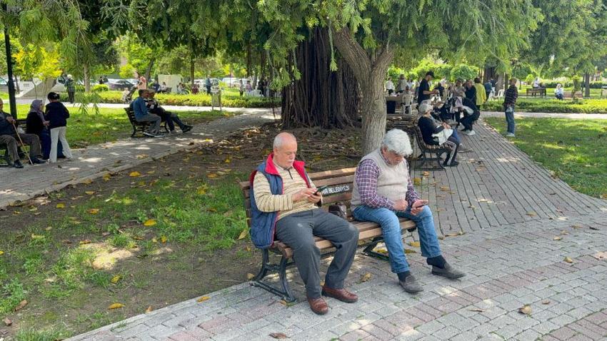 Havalar ısındı Adana yandı kavruldu! Şehirde termometreler 41 dereceyi gösterdi