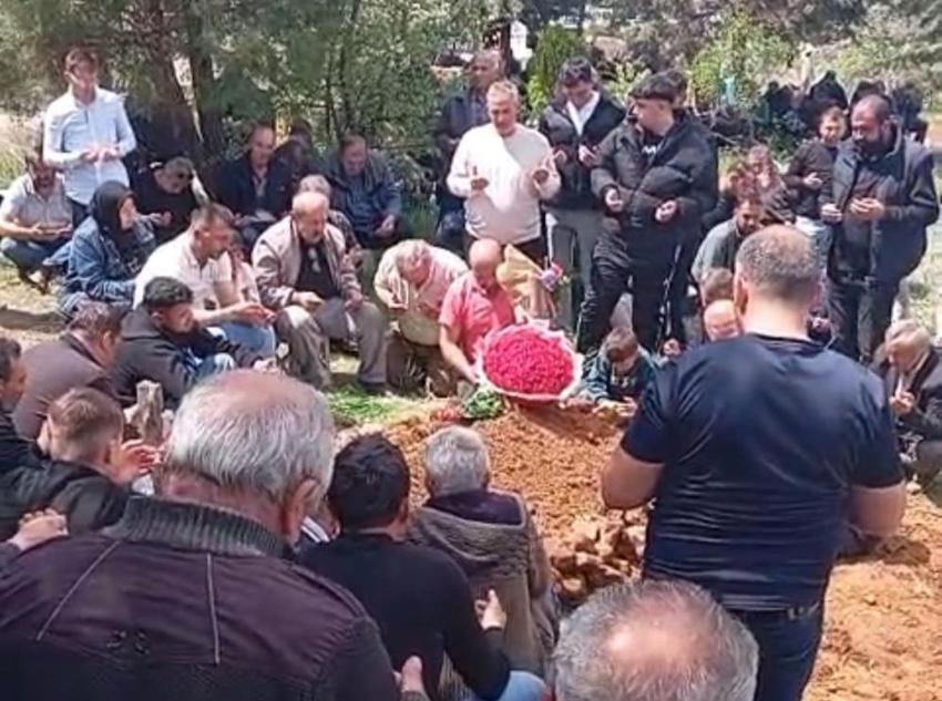 Düğün çiçeği damadın mezarına bırakıldı! Genç çiftin cansız bedenleri evlerinde bulunmuştu