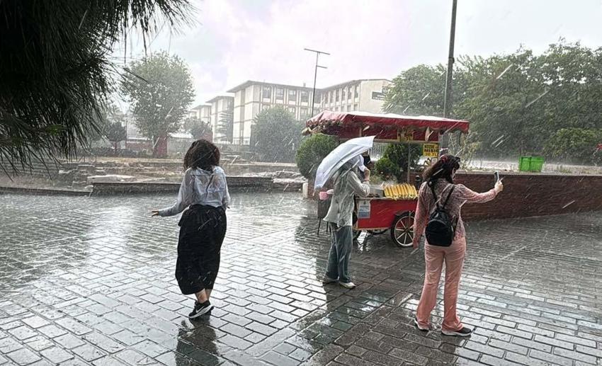 Yarın hava durumu nasıl olacak? Yarın yağmur yağacak mı? Meteoroloji hava durumu! Havalar ne zaman ısınacak?