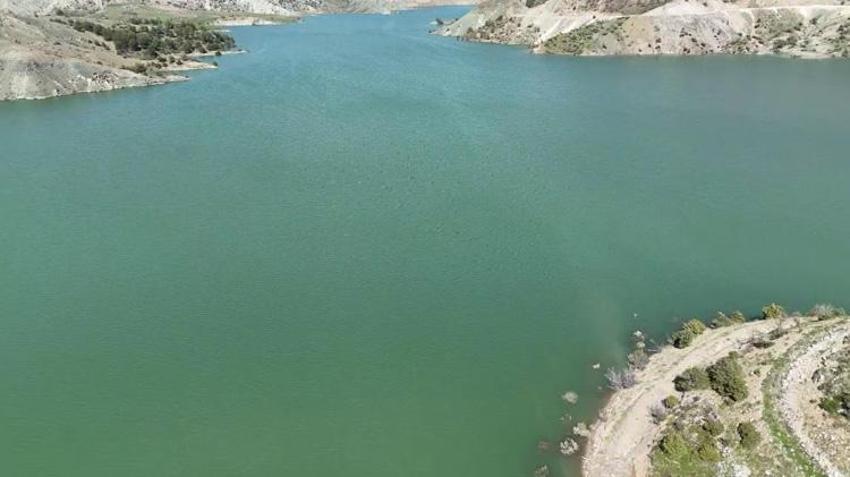 Restorasyonu yeni bitmişti! Adıyaman'daki 1500 yıllık köprü sular altında kaldı!