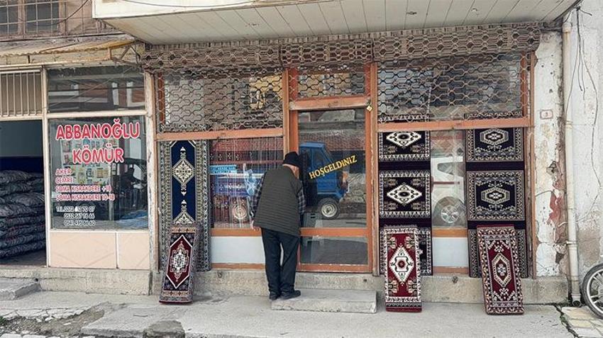 Yarım asırlık direniş... Zamana yenildi! Mevlüt Usta son siparişlerini bekliyor