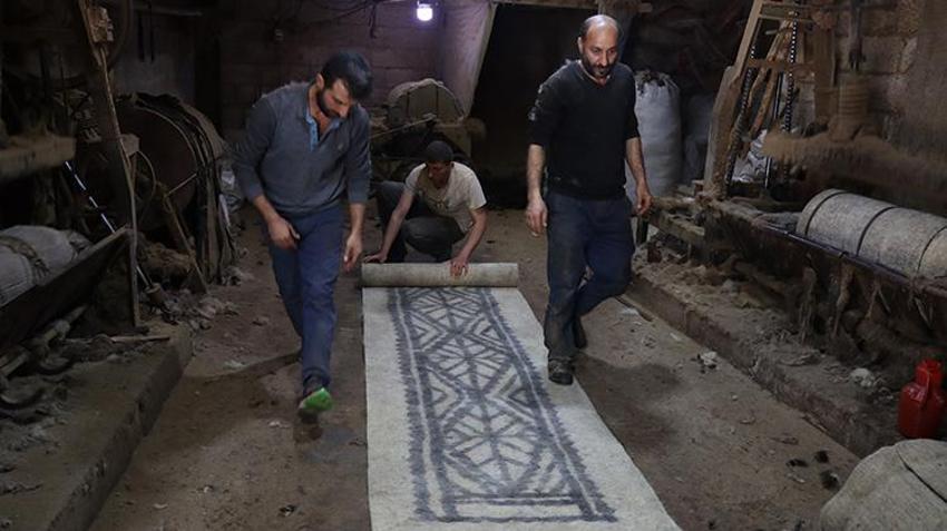 Şanlıurfa'da baba - oğul el ele verdi! 4 kuşaktır devam eden asırlık sanatı atölyelerinde yeniden kurtarıyorlar: Herkes bunun peşinde