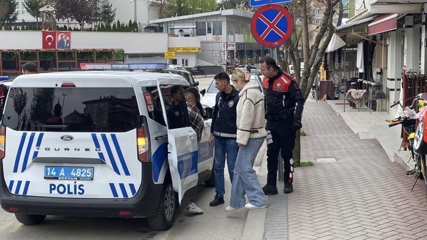 Bolu'da kafede kız kardeşiyle bir erkeği yakaladı! Ortalığı birbirine kattı