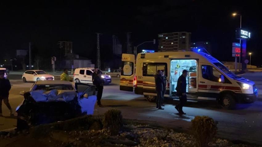 Kayseri'de korkunç kaza: 3'ü ağır 4 yaralı!