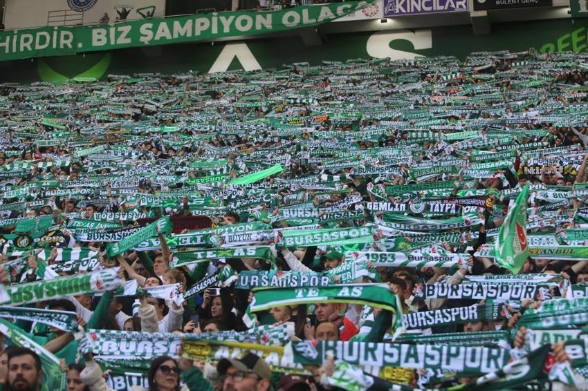 Bursaspor'da Enes Çelik bombayı patlattı! Yeni transferler geliyor, tarih verdi