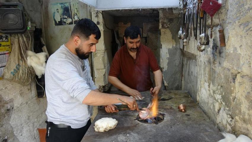 Gaziantep'te baba mesleğini sürdürmek için 80 bin TL'ye razı oldular
