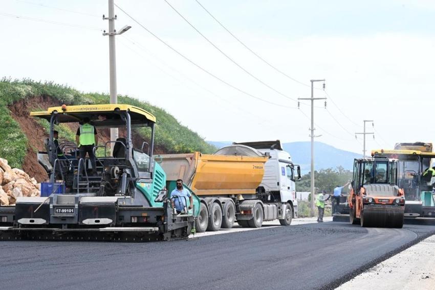 Aydın’da dev yol hamlesi! 17 ilçede ulaşım altyapısı yenileniyor