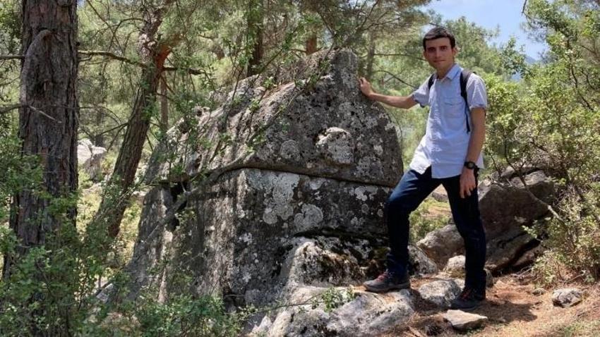 Antalya'da skandal görüntü: Defineciler arkalarında bıraktı!