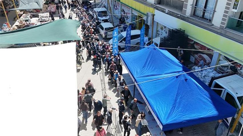 Aydınlılar akın etti! Binlercesi tamamen ücretsiz olarak dağıtıldı