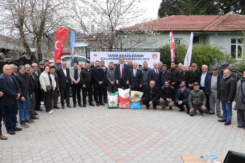 TAKE Projesi kapsamında çiftçilere büyük destek! Ayçiçeği ve kuru fasulye tohumları teslim edildi