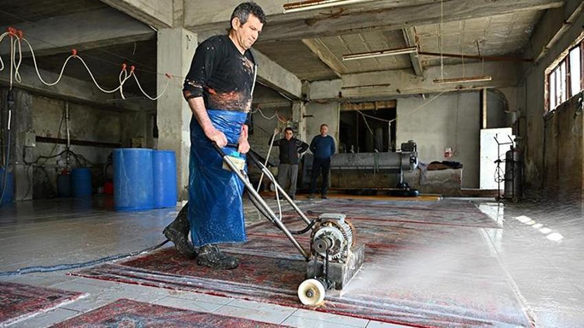 Üzerinden traktör geçtikçe fiyatı artıyor! En çok ABD, Kanada ve İngiltere satın alıyor