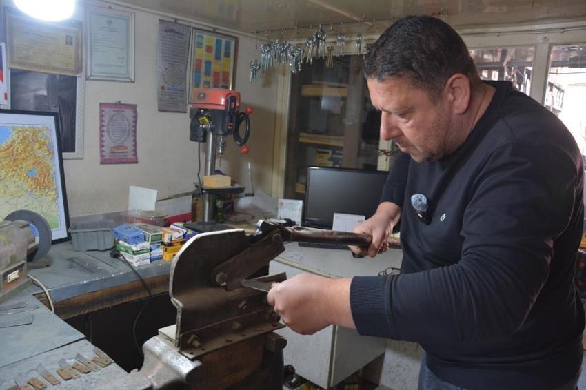 Manisa'da tercih edilmiyor: Bu mesleğin son ustası kaldı!