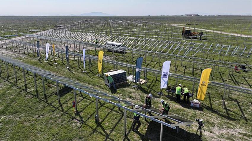70 megavatlık dev GES için imzalar atıldı! 160 bin panel, 58 bin haneye elektrik üretecek