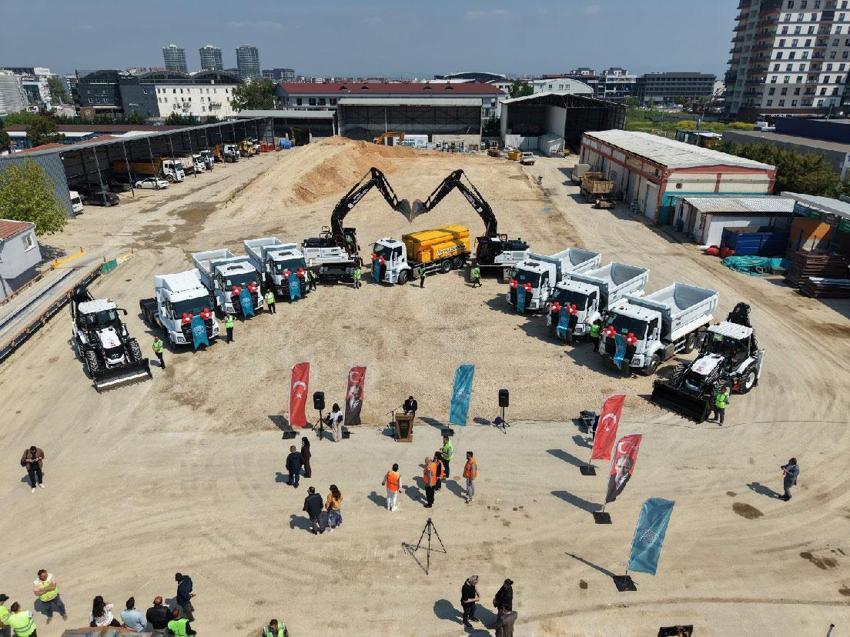Nilüfer Belediyesi iş yapma kapasitesini artırdı: Yeni araçlar yollarda
