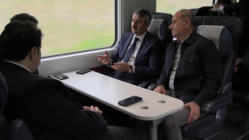 Halkalı-Kapıkule Hızlı Tren Projesi ile Edirne İstanbul'a komşu oluyor, Vali Sezer test sürüşüne katıldı