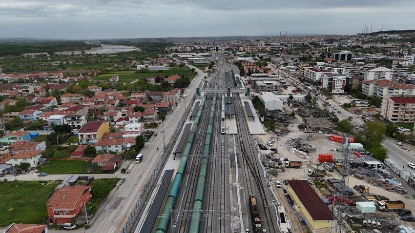 Halkalı-Kapıkule Hızlı Tren Projesi ile Edirne İstanbul'a komşu oluyor, Vali Sezer test sürüşüne katıldı