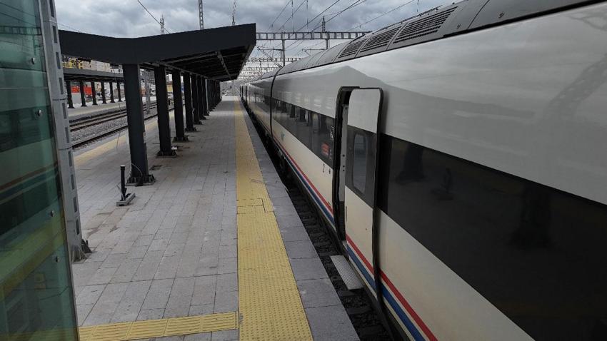 Halkalı-Kapıkule Hızlı Tren Projesi ile Edirne İstanbul'a komşu oluyor, Vali Sezer test sürüşüne katıldı