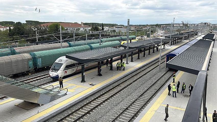 İstanbul-Edirne arası 1,5 saate düşüyor! 220 kilometre hızla test sürüşleri başladı
