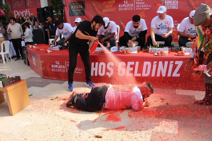 Antalya'da düzenlenen en acı yarışmada altın için mücadele ettiler