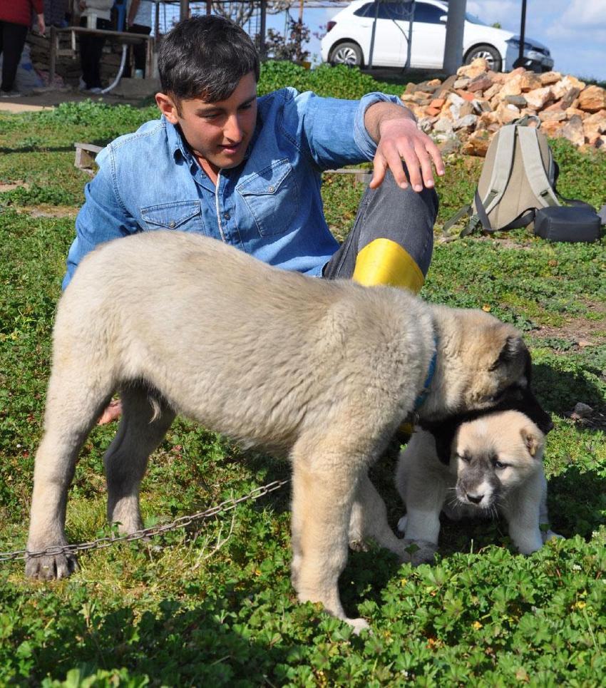 Manisalı sağlıkçı genç aile geleneğini yenilikçi projelerle büyütüyor!