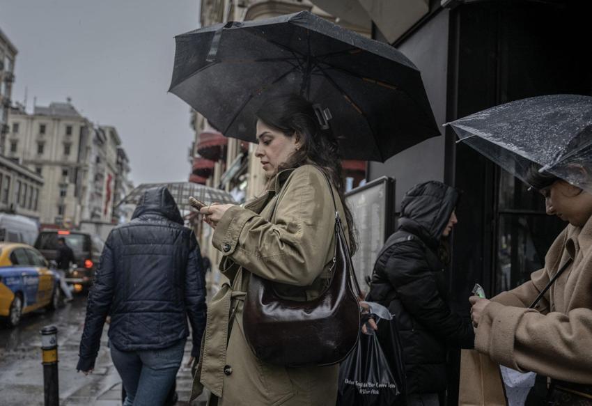 Yaza hazırlanırken kış geri geldi! Meteoroloji son raporu açıkladı: Sıcaklıklar 10 derece birden düşecek 41 ilde kar ve sağanak etkili olacak