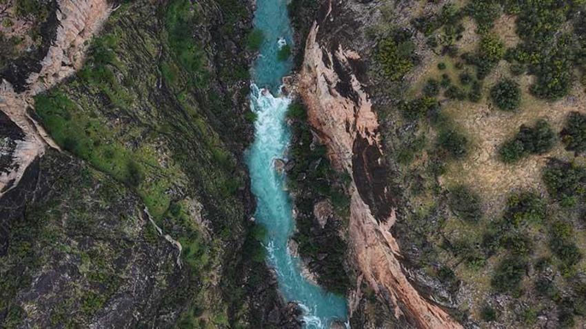 Görenler gözlerine inanamıyor! Gezende Kanyonu ziyaretçi akınına uğruyor