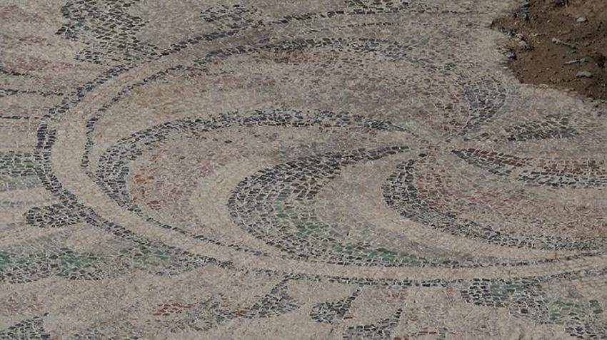 Zeugma'nın rakibi Tokat'tan çıktı! 'Çingene Kızı'na benzerliğiyle dikkat çekiyor: 'Kaçak kazı yapılırken bulundu'