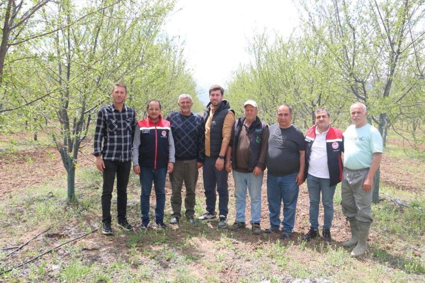 Futbol sahalarını bıraktı, vişne bahçesi kurdu! 12 dekarda dev girişim