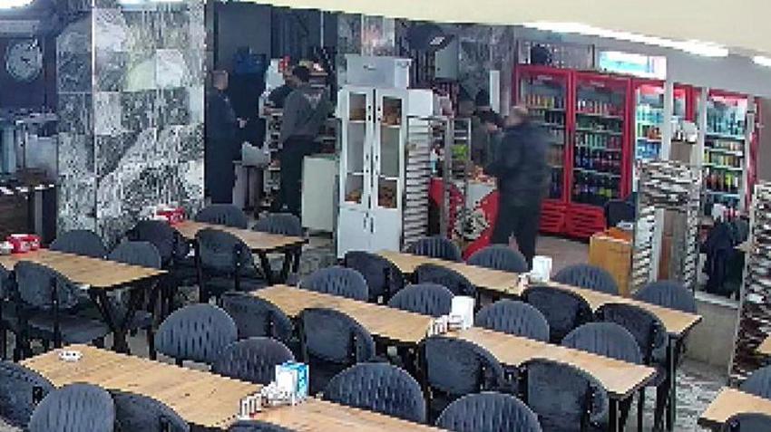 Başakşehir'de pes dedirten olay: Hesabı ödemeden kaçtılar; bitiremediği ayranı da yanlarında götürdüler