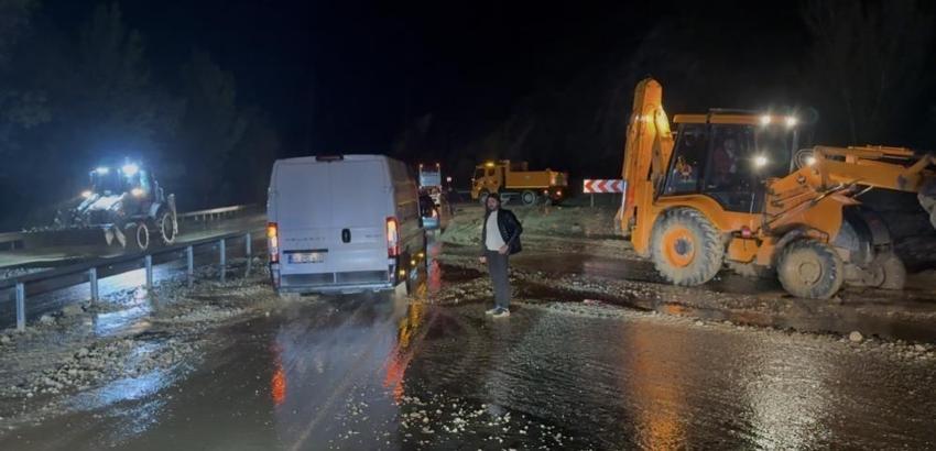 Hava durumu nasıl olacak? Fırtına devam edecek mi? Kar yağışı var mı? Yağmur yağacak mı? Son dakika uyarısı geldi
