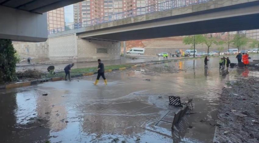 Hava durumu nasıl olacak? Fırtına devam edecek mi? Kar yağışı var mı? Yağmur yağacak mı? Son dakika uyarısı geldi