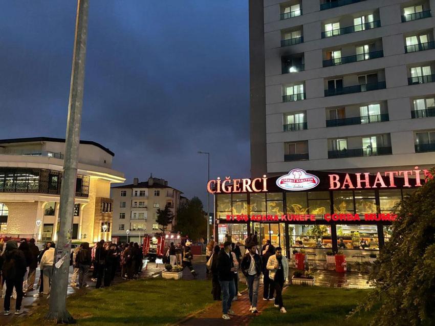 Talas'ta bir kız öğrenci yurdunda yangın paniği: Öğrenciler sokağa döküldü