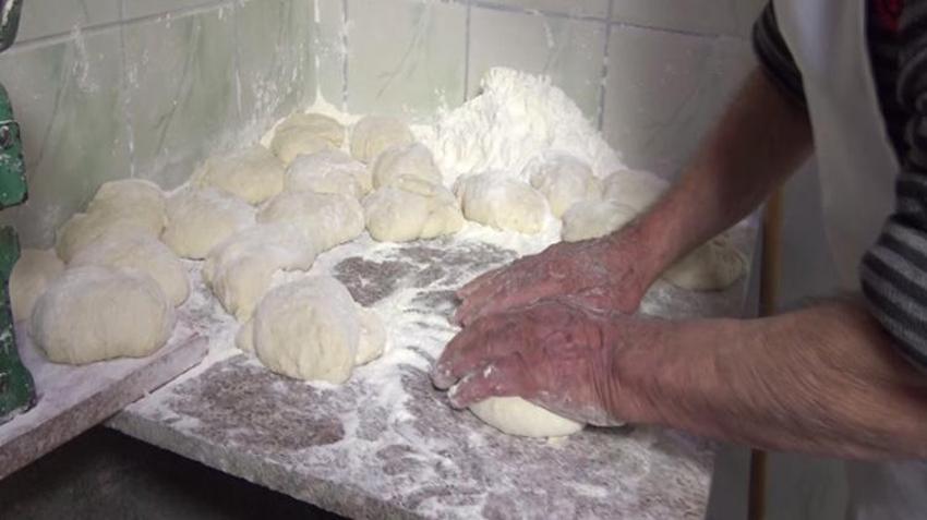 Yeni usta yetişmiyor ama onlar vazgeçmiyor: Artvin’de aynı tezgahta 3 kuşak bir arada