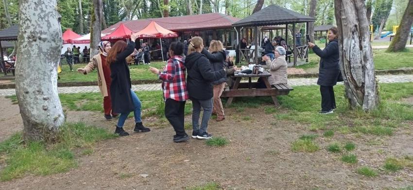 Zonguldak'ta gelenek devam etti: Hıdırellez ateşi yanmaya devam etti