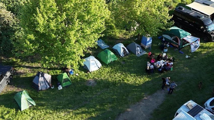 Edirne'de binlerce kişi bir araya geldi: Çadırlar ve karavanlara sığmaya çalıştılar
