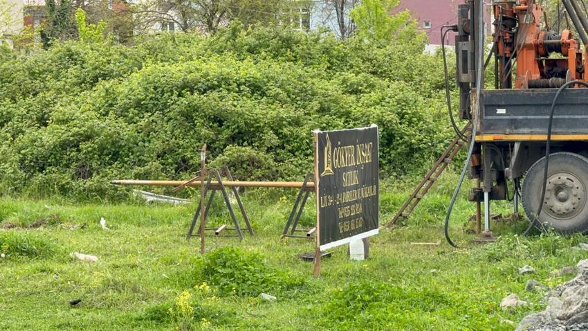 'Kazığımı niye aldın' tartışması silahlı kavgaya dönüştü: 1'i ağır 4 kişi yaralandı