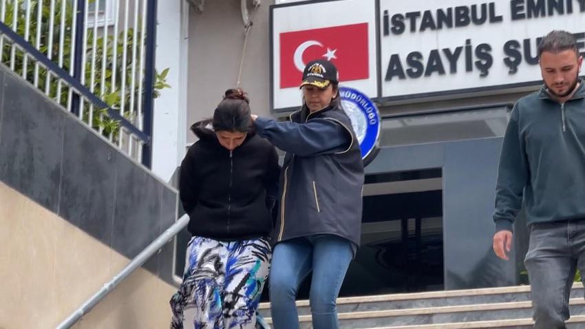 Bayrampaşa'da kadın hırsızların milyonluk vurgunu! İçi altın dolu kasayı kucaklayıp çıktılar: O anlar kamerada