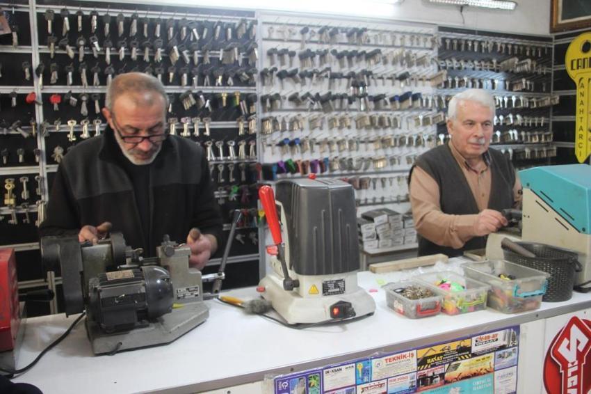 Ordu'da yarım asırdır aynı işi yapıyor! Makineler yokken o vardı