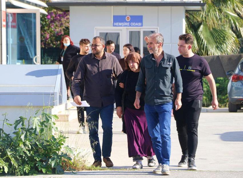 Kübra'yı vahşice hayattan koparanlar, sosyal medya hesabına girip yaşıyor süsü vermiş